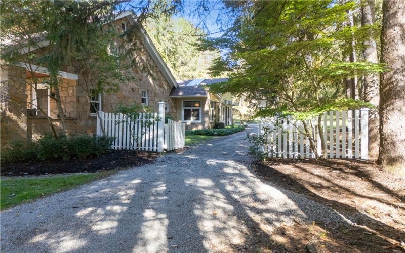 RD#1 LIGONIER SOUTH, LIGONIER, 15687, 3 Bedrooms Bedrooms, 7 Rooms Rooms,1.2 BathroomsBathrooms,Residential,For Sale,LIGONIER SOUTH,1725024