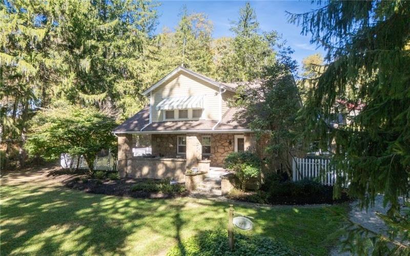 RD#1 LIGONIER SOUTH, LIGONIER, 15687, 3 Bedrooms Bedrooms, 7 Rooms Rooms,1.2 BathroomsBathrooms,Residential,For Sale,LIGONIER SOUTH,1725024