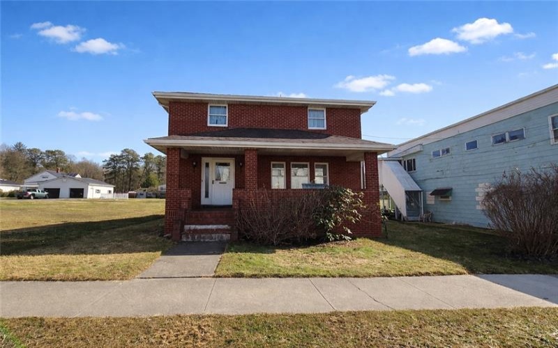 404 Indiana Avenue, Avonmore, 15618, 4 Bedrooms Bedrooms, 11 Rooms Rooms,2.1 BathroomsBathrooms,Residential,For Sale,Indiana Avenue,1742288