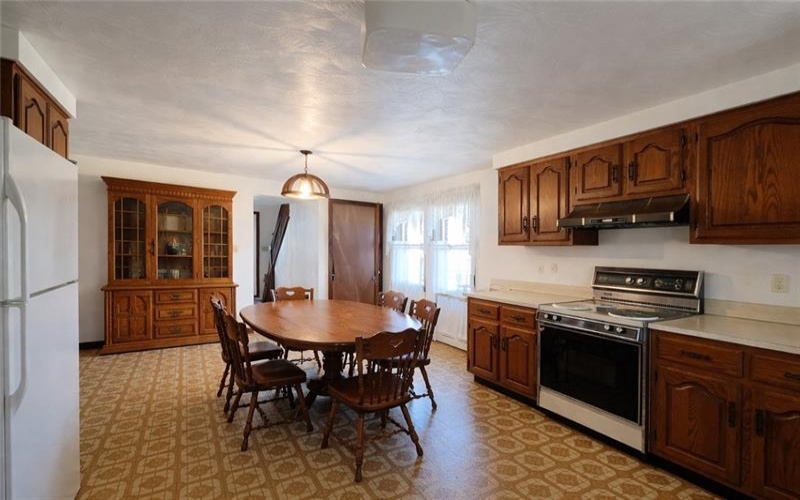 404 Indiana Avenue, Avonmore, 15618, 4 Bedrooms Bedrooms, 11 Rooms Rooms,2.1 BathroomsBathrooms,Residential,For Sale,Indiana Avenue,1742288