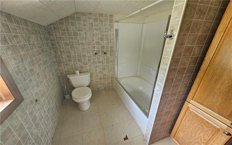 326 Riverside Dr, Belle Vernon, 15479, 5 Bedrooms Bedrooms, 10 Rooms Rooms,1.1 BathroomsBathrooms,Residential,For Sale,Riverside Dr,1739514