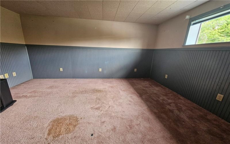 326 Riverside Dr, Belle Vernon, 15479, 5 Bedrooms Bedrooms, 10 Rooms Rooms,1.1 BathroomsBathrooms,Residential,For Sale,Riverside Dr,1739514