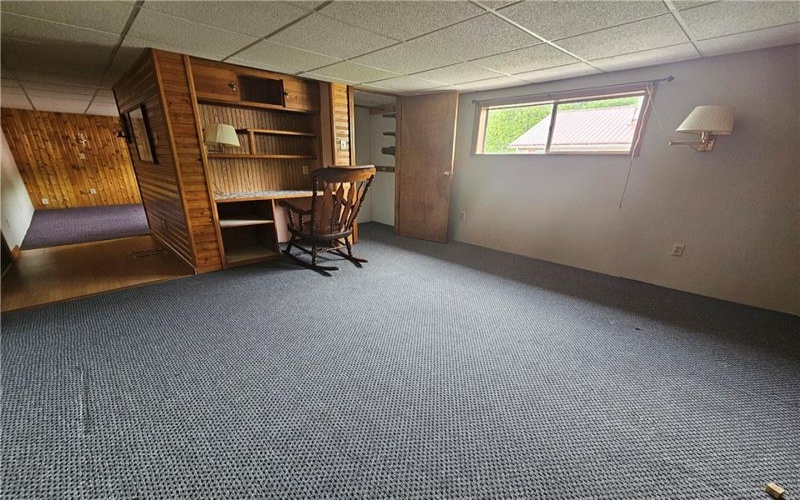 326 Riverside Dr, Belle Vernon, 15479, 5 Bedrooms Bedrooms, 10 Rooms Rooms,1.1 BathroomsBathrooms,Residential,For Sale,Riverside Dr,1739514