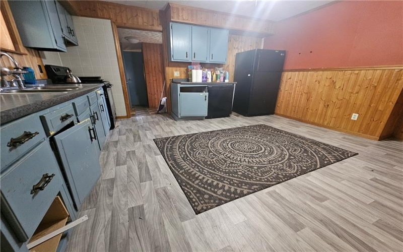 326 Riverside Dr, Belle Vernon, 15479, 5 Bedrooms Bedrooms, 10 Rooms Rooms,1.1 BathroomsBathrooms,Residential,For Sale,Riverside Dr,1739514