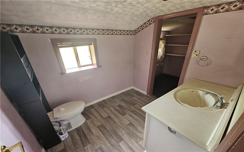 326 Riverside Dr, Belle Vernon, 15479, 5 Bedrooms Bedrooms, 10 Rooms Rooms,1.1 BathroomsBathrooms,Residential,For Sale,Riverside Dr,1739514