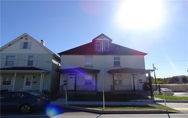 202-204 3rd St, Youngwood, 15697, ,Multi-unit,For Sale,3rd St,1725053