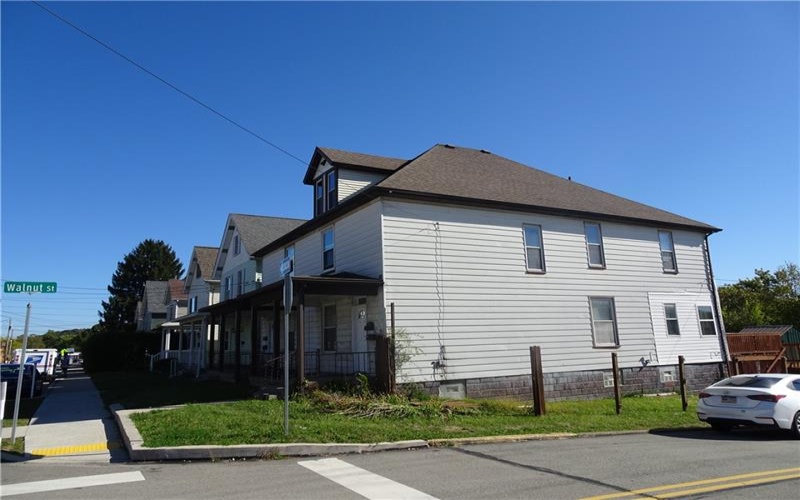 202-204 3rd St, Youngwood, 15697, ,Multi-unit,For Sale,3rd St,1725053
