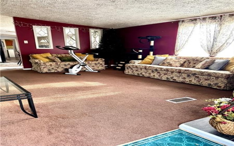 132 Victoria Ln, Hopwood, 15445, 3 Bedrooms Bedrooms, 7 Rooms Rooms,2 BathroomsBathrooms,Residential,For Sale,Victoria Ln,1742310