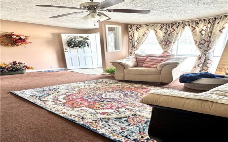 132 Victoria Ln, Hopwood, 15445, 3 Bedrooms Bedrooms, 7 Rooms Rooms,2 BathroomsBathrooms,Residential,For Sale,Victoria Ln,1742310