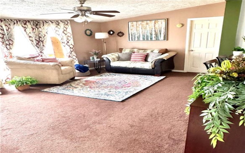 132 Victoria Ln, Hopwood, 15445, 3 Bedrooms Bedrooms, 7 Rooms Rooms,2 BathroomsBathrooms,Residential,For Sale,Victoria Ln,1742310