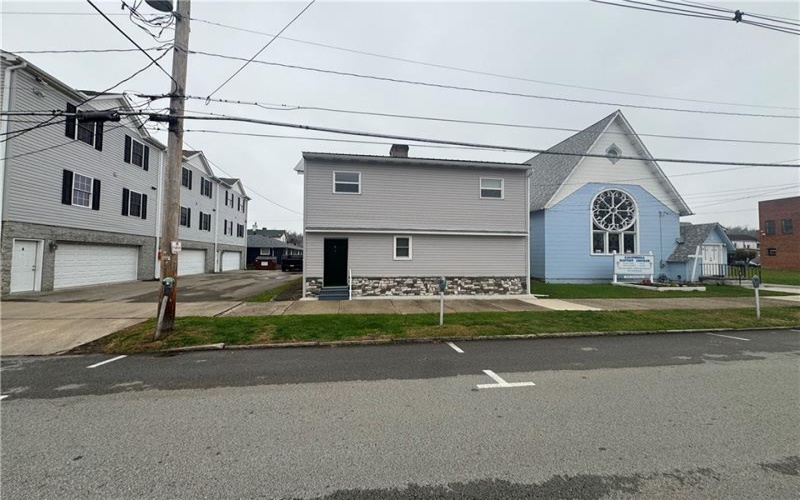 445 2nd St, California, 15419, 5 Bedrooms Bedrooms, 9 Rooms Rooms,3 BathroomsBathrooms,Residential,For Sale,2nd St,1731605