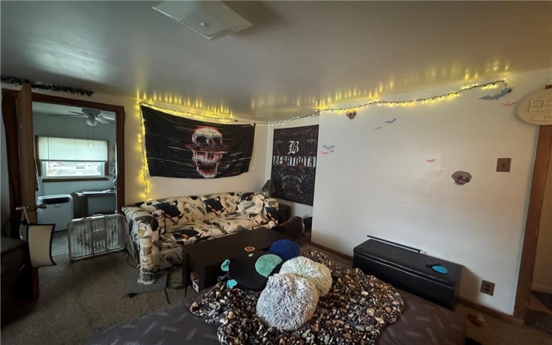 445 2nd St, California, 15419, 5 Bedrooms Bedrooms, 9 Rooms Rooms,3 BathroomsBathrooms,Residential,For Sale,2nd St,1731605