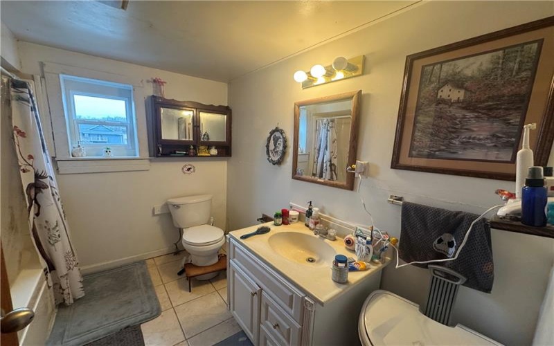 445 2nd St, California, 15419, 5 Bedrooms Bedrooms, 9 Rooms Rooms,3 BathroomsBathrooms,Residential,For Sale,2nd St,1731605