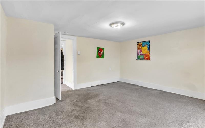 1233 Kenneth Avenue, New Kensington, 15068, 5 Bedrooms Bedrooms, ,1 BathroomBathrooms,Residential,For Sale,Kenneth Avenue,1739524