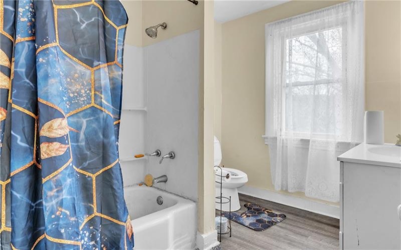 1233 Kenneth Avenue, New Kensington, 15068, 5 Bedrooms Bedrooms, ,1 BathroomBathrooms,Residential,For Sale,Kenneth Avenue,1739524