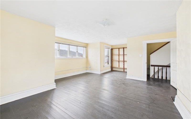 502 Liberty Ave, Charleroi, 15022, 5 Bedrooms Bedrooms, ,2.1 BathroomsBathrooms,Residential,For Sale,Liberty Ave,1742323