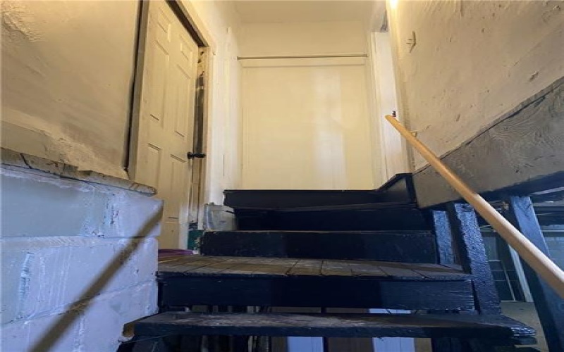 614 Howard St, Brownsville, 15417, 2 Bedrooms Bedrooms, ,1.1 BathroomsBathrooms,Residential,For Sale,Howard St,1742344