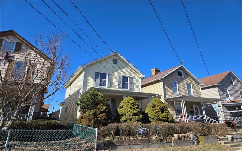 614 Howard St, Brownsville, 15417, 2 Bedrooms Bedrooms, ,1.1 BathroomsBathrooms,Residential,For Sale,Howard St,1742344