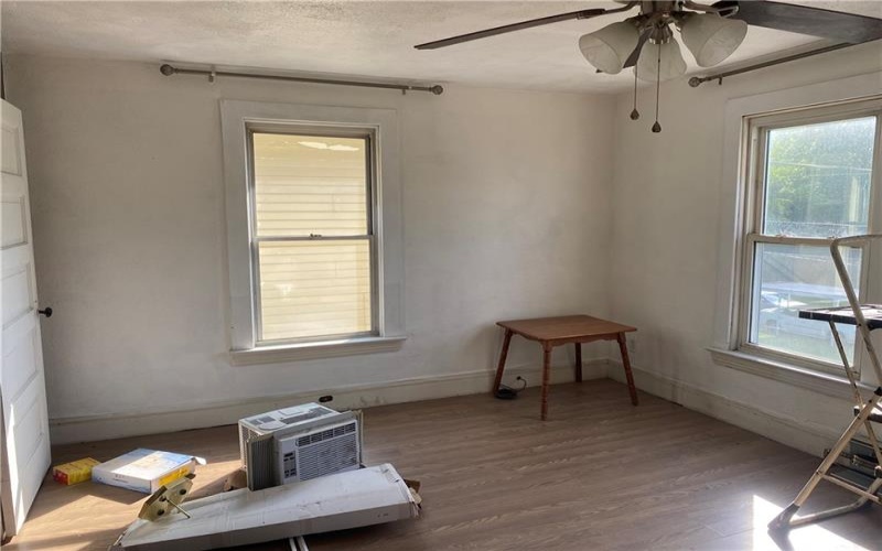 614 Howard St, Brownsville, 15417, 2 Bedrooms Bedrooms, ,1.1 BathroomsBathrooms,Residential,For Sale,Howard St,1742344