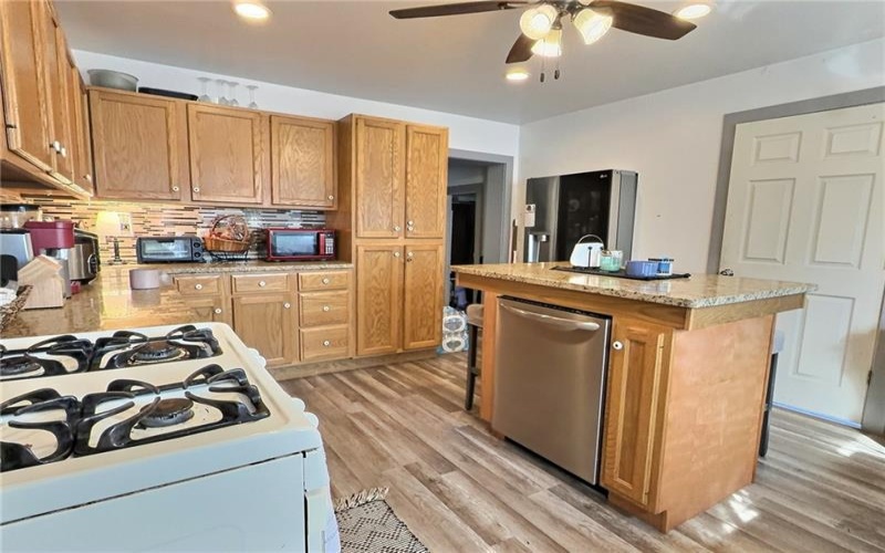 23 Main St, Taylorstown, 15365, 3 Bedrooms Bedrooms, 7 Rooms Rooms,1 BathroomBathrooms,Residential,For Sale,Main St,1747082