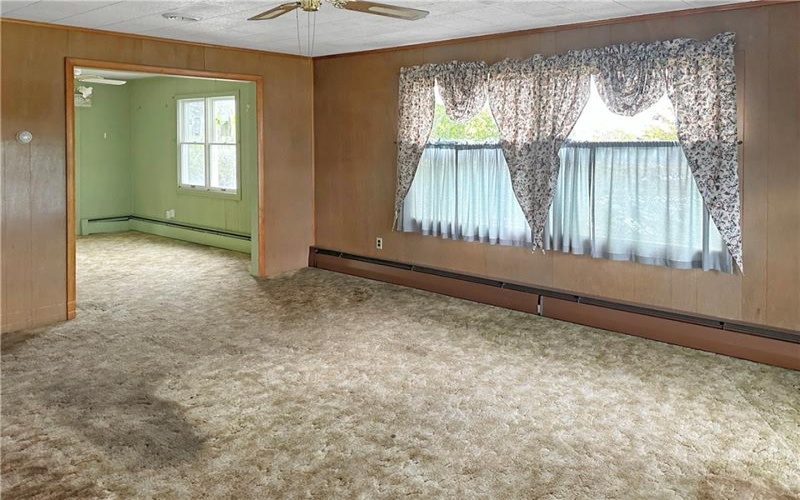 346 Eighty Eight Rd, Carmichaels, 15320, 3 Bedrooms Bedrooms, 6 Rooms Rooms,2 BathroomsBathrooms,Residential,For Sale,Eighty Eight Rd,1725295