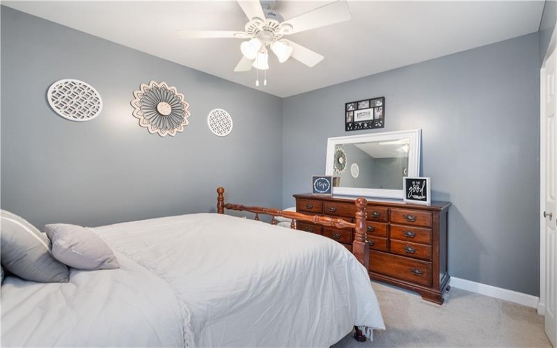 132 Edgewood Dr, New Stanton, 15672, 3 Bedrooms Bedrooms, 9 Rooms Rooms,2.1 BathroomsBathrooms,Residential,For Sale,Edgewood Dr,1736240