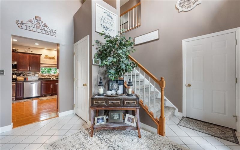 132 Edgewood Dr, New Stanton, 15672, 3 Bedrooms Bedrooms, 9 Rooms Rooms,2.1 BathroomsBathrooms,Residential,For Sale,Edgewood Dr,1736240