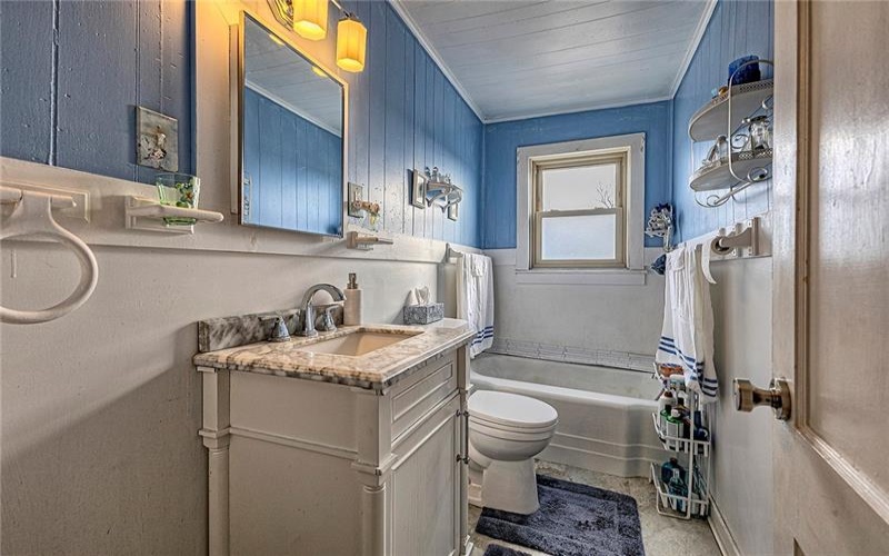 11189 Old Trail Road, Irwin, 15642, 2 Bedrooms Bedrooms, 6 Rooms Rooms,1 BathroomBathrooms,Residential,For Sale,Old Trail Road,1747085