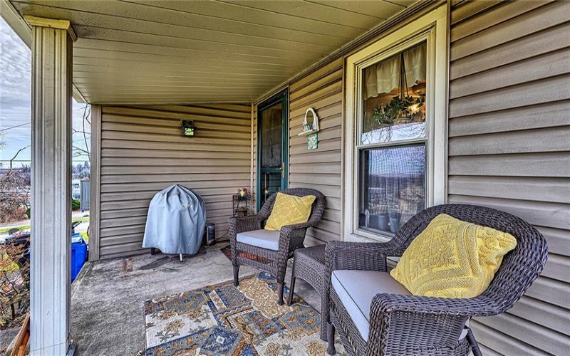 11189 Old Trail Road, Irwin, 15642, 2 Bedrooms Bedrooms, 6 Rooms Rooms,1 BathroomBathrooms,Residential,For Sale,Old Trail Road,1747085