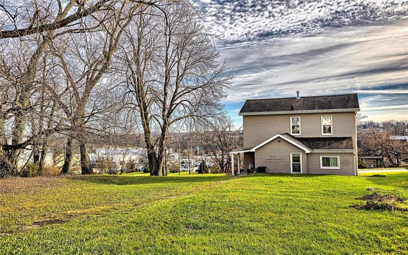 11189 Old Trail Road, Irwin, 15642, 2 Bedrooms Bedrooms, 6 Rooms Rooms,1 BathroomBathrooms,Residential,For Sale,Old Trail Road,1747085