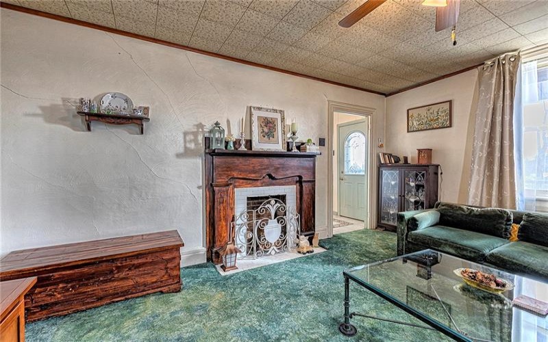 11189 Old Trail Road, Irwin, 15642, 2 Bedrooms Bedrooms, 6 Rooms Rooms,1 BathroomBathrooms,Residential,For Sale,Old Trail Road,1747085