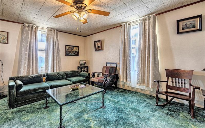 11189 Old Trail Road, Irwin, 15642, 2 Bedrooms Bedrooms, 6 Rooms Rooms,1 BathroomBathrooms,Residential,For Sale,Old Trail Road,1747085