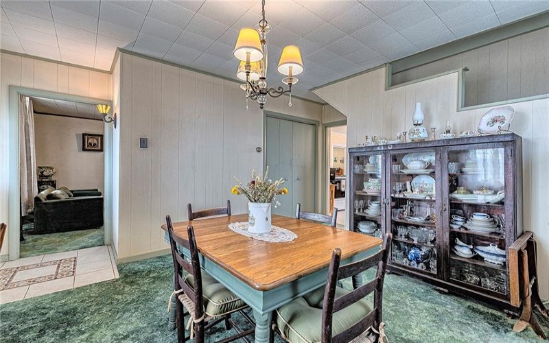 11189 Old Trail Road, Irwin, 15642, 2 Bedrooms Bedrooms, 6 Rooms Rooms,1 BathroomBathrooms,Residential,For Sale,Old Trail Road,1747085