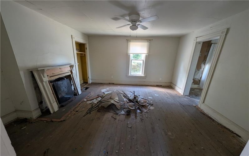 495 Broad St, Washington, 15301, 4 Bedrooms Bedrooms, ,2 BathroomsBathrooms,Residential,For Sale,Broad St,1742364