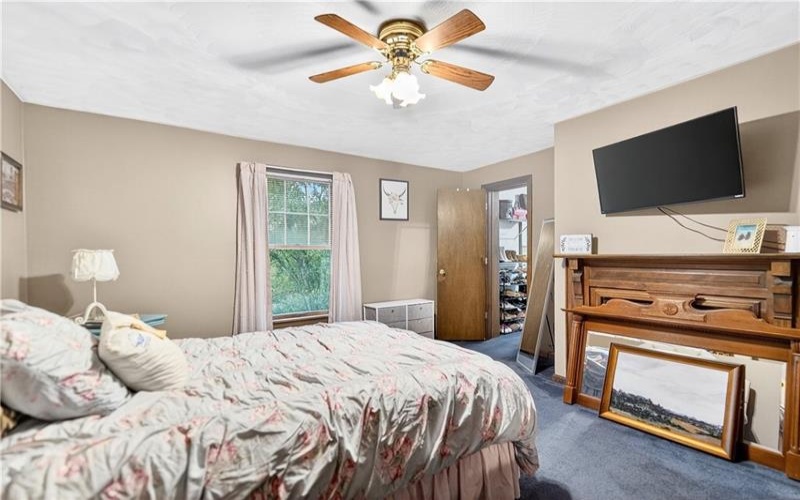 420 Kennedy Road, Charleroi, 15022, 4 Bedrooms Bedrooms, 10 Rooms Rooms,2 BathroomsBathrooms,Residential,For Sale,Kennedy Road,1725386