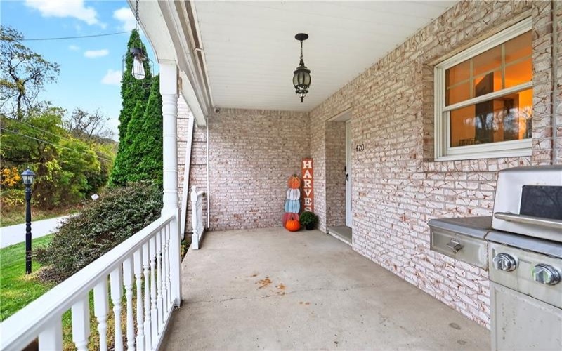 420 Kennedy Road, Charleroi, 15022, 4 Bedrooms Bedrooms, 10 Rooms Rooms,2 BathroomsBathrooms,Residential,For Sale,Kennedy Road,1725386