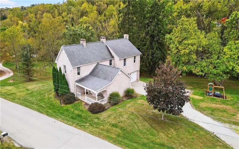 420 Kennedy Road, Charleroi, 15022, 4 Bedrooms Bedrooms, 10 Rooms Rooms,2 BathroomsBathrooms,Residential,For Sale,Kennedy Road,1725386
