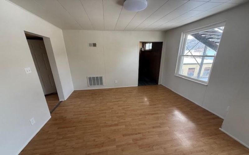 393 Lowber Rd, Lowber, 15660, ,Multi-unit,For Sale,Lowber Rd,1739596