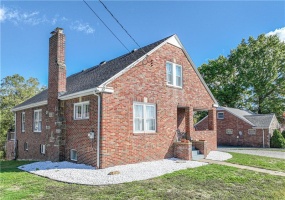 190 Dixon Blvd, Uniontown, 15401, 5 Bedrooms Bedrooms, ,2 BathroomsBathrooms,Residential,For Sale,Dixon Blvd,1744844