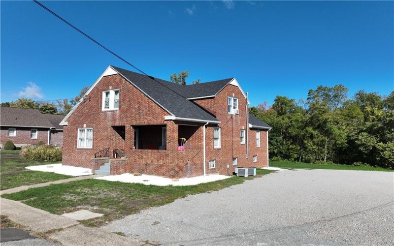 190 Dixon Blvd, Uniontown, 15401, 5 Bedrooms Bedrooms, ,2 BathroomsBathrooms,Residential,For Sale,Dixon Blvd,1744844