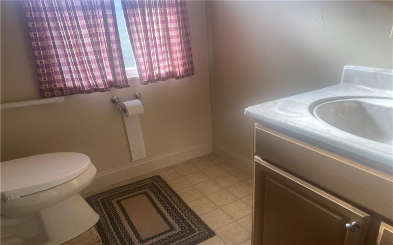 506 1st St, Charleroi, 15022, 2 Bedrooms Bedrooms, ,2 BathroomsBathrooms,Residential,For Sale,1st St,1725486