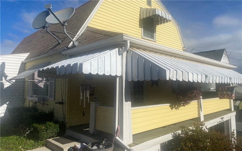 506 1st St, Charleroi, 15022, 2 Bedrooms Bedrooms, ,2 BathroomsBathrooms,Residential,For Sale,1st St,1725486