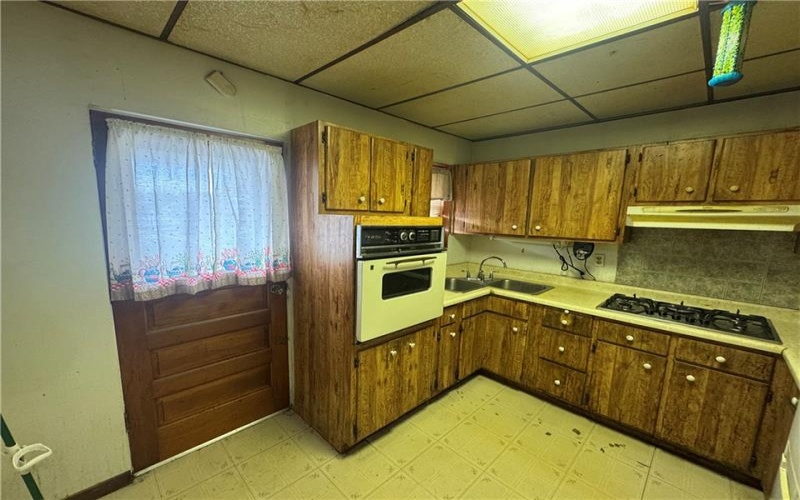 237 S Lincoln Street, Washington, 15301, 3 Bedrooms Bedrooms, 7 Rooms Rooms,1 BathroomBathrooms,Residential,For Sale,S Lincoln Street,1736320