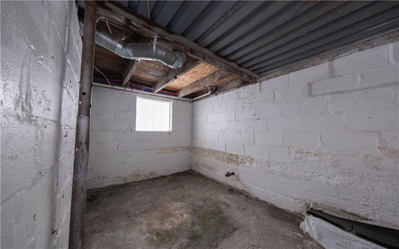1026 Roosevelt Way, New Alexandria, 15670, 2 Bedrooms Bedrooms, ,1 BathroomBathrooms,Residential,For Sale,Roosevelt Way,1739647