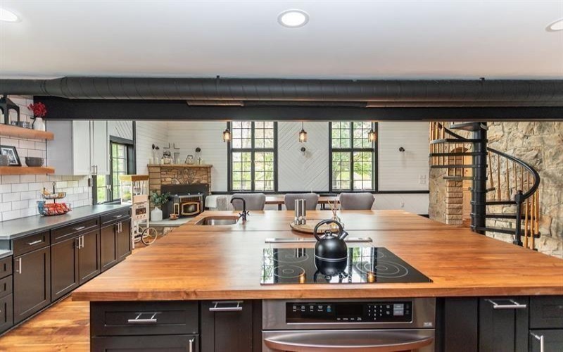 33 Chalkhill Ohiopyle Rd, Ohiopyle, 15470, 3 Bedrooms Bedrooms, 9 Rooms Rooms,2.1 BathroomsBathrooms,Residential,For Sale,Chalkhill Ohiopyle Rd,1739650
