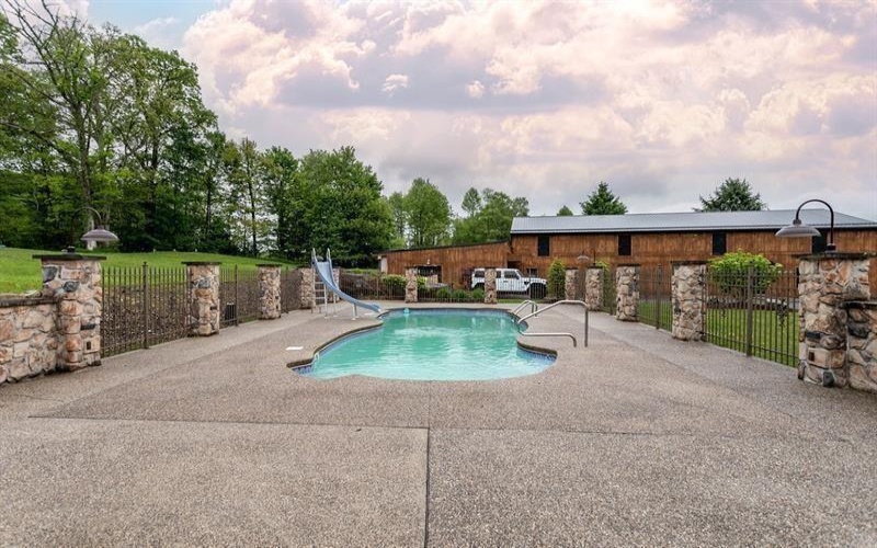 33 Chalkhill Ohiopyle Rd, Ohiopyle, 15470, 3 Bedrooms Bedrooms, 9 Rooms Rooms,2.1 BathroomsBathrooms,Residential,For Sale,Chalkhill Ohiopyle Rd,1739650
