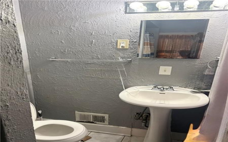 1129 Arch Street, Washington, 15301, 3 Bedrooms Bedrooms, 6 Rooms Rooms,1 BathroomBathrooms,Residential,For Sale,Arch Street,1747151