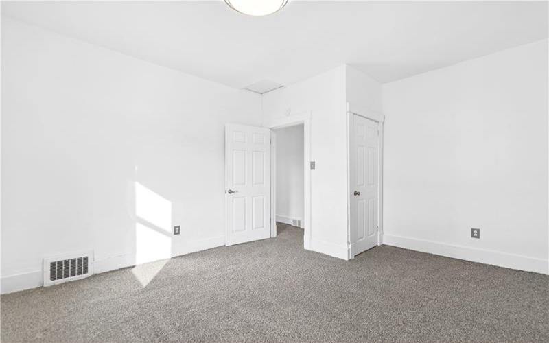1320 WOODMONT AVENUE, New Kensington, 15068, 3 Bedrooms Bedrooms, 7 Rooms Rooms,1 BathroomBathrooms,Residential,For Sale,WOODMONT AVENUE,1736394