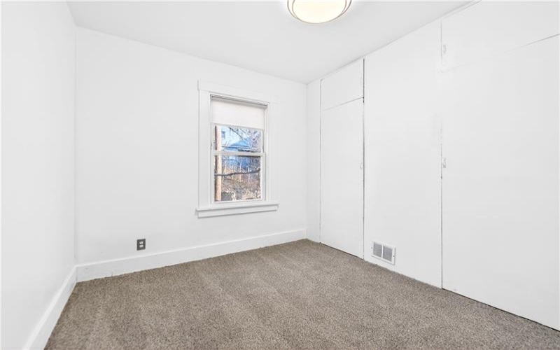 1320 WOODMONT AVENUE, New Kensington, 15068, 3 Bedrooms Bedrooms, 7 Rooms Rooms,1 BathroomBathrooms,Residential,For Sale,WOODMONT AVENUE,1736394