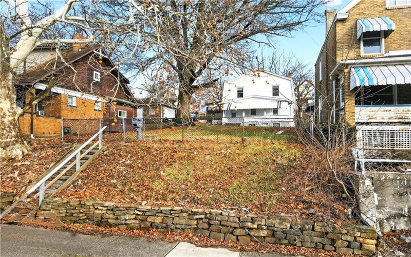 1320 WOODMONT AVENUE, New Kensington, 15068, 3 Bedrooms Bedrooms, 7 Rooms Rooms,1 BathroomBathrooms,Residential,For Sale,WOODMONT AVENUE,1736394